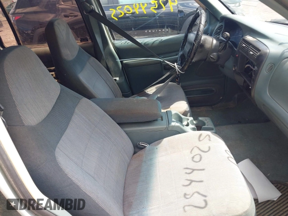 1996 Ford Explorer XL with VIN 1FMDU32X4TZA63759, listed as a IAAI auction lot 42544025 with 254,532 mi miles and . Bid and sale history available at DreamBid. Image 5.