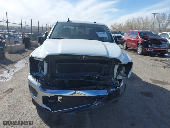 2019 Ram 2500 Tradesman with VIN 3C6UR5HJ3KG595479, listed as a IAAI auction lot 41480080 with 63,268 mi miles. Bid and sale history available at carsss.com. Image 13.