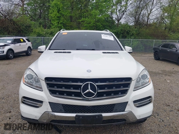 2015 Mercedes-Benz M 350 с VIN 4JGDA5JB9FA555541, выставлен на аукционе IAAI как лот 42187382 с пробегом 109 195 миль миль и . История ставок и продаж доступна на DreamBid. Изображение 12.