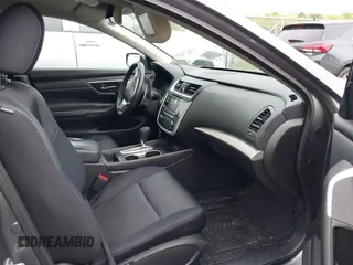 2016 Nissan Altima SR with VIN 1N4AL3AP1GC233201, listed as a IAAI auction lot 41974813 with 117,965 mi miles and . Bid and sale history available at carsss.com. Image 5.