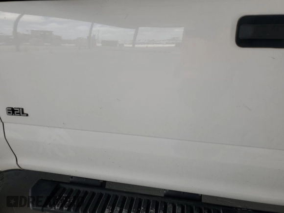 2018 Ford F-250 XL z VIN 1FT7X2B67JEC21168, wystawiony jako Copart lot #51764265 z przebiegiem 203 181 mil mil oraz Szkoda całkowita • Salvage title. Historia ofert i sprzedaży dostępna na DreamBid. Obrazek 12.