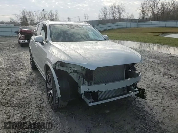 2022 Volvo XC90 Inscription z VIN YV4A22PL3N1792959, wystawiony jako Copart lot #83015304 z przebiegiem 33 243 mil mil oraz Szkoda całkowita • Salvage title. Historia ofert i sprzedaży dostępna na DreamBid. Obrazek 11.