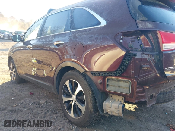 2016 Kia Sorento EX with VIN 5XYPH4A10GG164505, listed as a IAAI auction lot 41161549 with 121,411 mi miles. Bid and sale history available at carsss.com. Image 15.