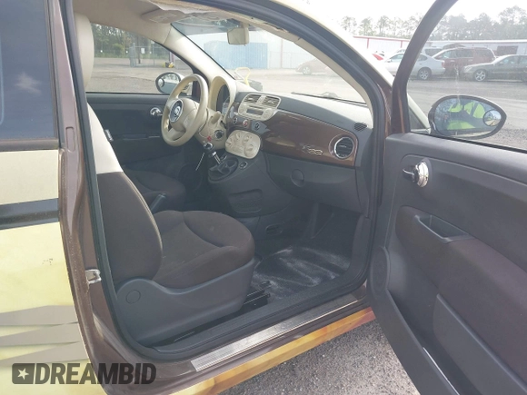 2012 FIAT 500 Pop z VIN 3C3CFFAR7CT114598, wystawiony jako IAAI lot #42374382 z przebiegiem 91 585 mil mil oraz . Historia ofert i sprzedaży dostępna na DreamBid. Obrazek 5.