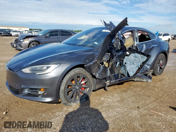 2019 Tesla Model S 100D z VIN 5YJSA1E47KF341410, wystawiony jako Copart lot #58707445 z przebiegiem Nie podano mil oraz Szkoda całkowita • Salvage title. Historia ofert i sprzedaży dostępna na DreamBid. Obrazek 1.