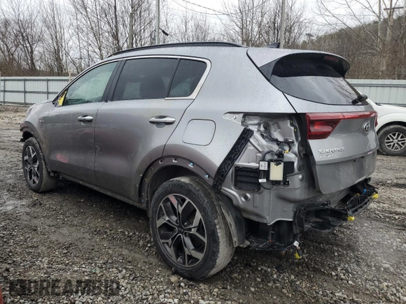 2021 Kia Sportage EX z VIN KNDPNCAC3M7920535, wystawiony jako Copart lot #47572405 z przebiegiem 22 630 mil mil oraz Szkoda całkowita • Salvage title. Historia ofert i sprzedaży dostępna na DreamBid. Obrazek 2.