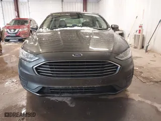 2019 Ford Fusion SE with VIN 3FA6P0HD1KR134313, listed as a IAAI auction lot 41024340 with 134,381 mi miles. Bid and sale history available at carsss.com. Image 12.