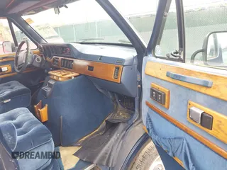 1994 Dodge Cargo with VIN 2B6HB21X1RK146167, listed as a IAAI auction lot 42018516 with 93,393 mi miles. Bid and sale history available at carsss.com. Image 5.