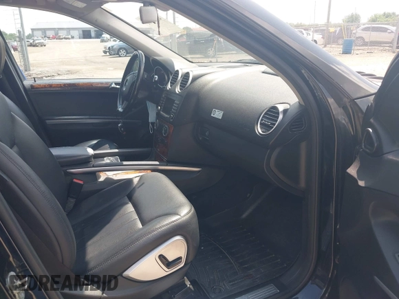 2008 Mercedes-Benz M 550 с VIN 4JGBB72E38A364368, выставлен на аукционе IAAI как лот 42556762 с пробегом 151 384 миль миль и . История ставок и продаж доступна на DreamBid. Изображение 5.