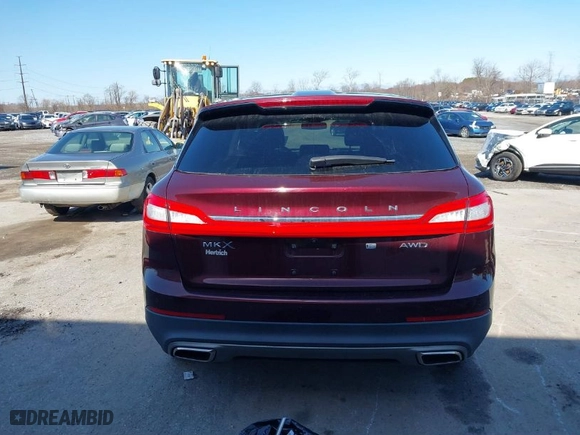 2017 Lincoln MKX Reserve with VIN 2LMPJ8LR3HBL25272, listed as a IAAI auction lot 41816336 with 31,430 mi miles. Bid and sale history available at carsss.com. Image 17.