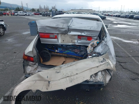 1997 Toyota Camry LE z VIN 4T1BF22K8VU916373, wystawiony jako IAAI lot #41915751 z przebiegiem 259 818 mil mil oraz . Historia ofert i sprzedaży dostępna na DreamBid. Obrazek 15.