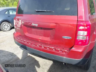 2015 Jeep Patriot Latitude with VIN 1C4NJRFB4FD382759, listed as a IAAI auction lot 41769876 with 145,698 mi miles and . Bid and sale history available at DreamBid. Image 17.