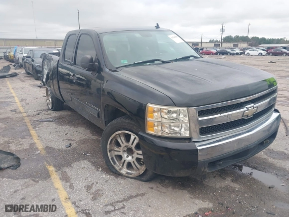 2007 Chevrolet Silverado 1500 Work Truck with VIN 1GCEC19C67Z509399, listed as a IAAI auction lot 41265865 with 324,438 mi miles. Bid and sale history available at carsss.com. Image 1.