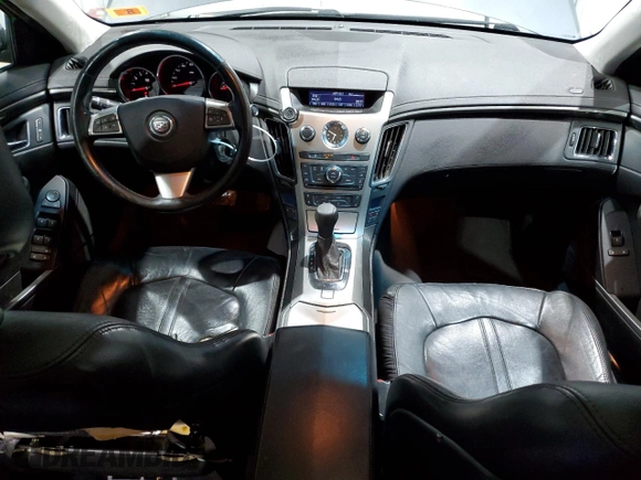 2008 Cadillac CTS AWD z VIN 1G6DG577480197914, wystawiony jako Copart lot #52956555 z przebiegiem 202 753 mil mil oraz Szkoda całkowita • Salvage title. Historia ofert i sprzedaży dostępna na DreamBid. Obrazek 8.