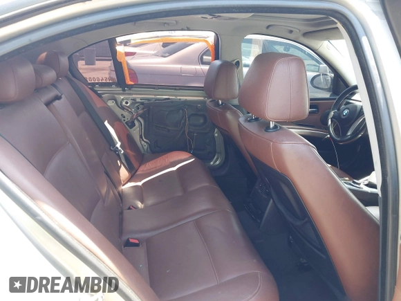 2007 BMW 3 Series 335i with VIN WBAVB73527VH21692, listed as a IAAI auction lot 42499708 with 126,298 mi miles and . Bid and sale history available at DreamBid. Image 8.