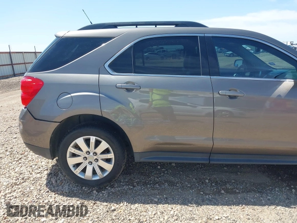 2011 Chevrolet Equinox 2LT z VIN 2CNALPEC2B6474898, wystawiony jako IAAI lot #41913929 z przebiegiem 154 874 mil mil oraz . Historia ofert i sprzedaży dostępna na DreamBid. Obrazek 6.