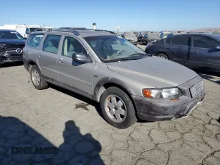 2003 Volvo V70 2.5L Turbo XC70 with VIN YV1SZ59H531108367, listed as a Copart auction lot 73484504 with 186,147 mi miles and Clean Title. Bid and sale history available at carsss.com. Image 4.