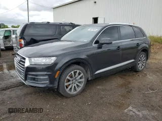 2017 Audi Q7 Premium Plus with VIN WA1LAAF79HD034392, listed as a Copart auction lot 60618655 with 136,222 mi miles and Clean title. Bid and sale history available at DreamBid. Image 1.