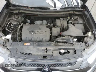 2020 Mitsubishi Outlander ES z VIN JA4AZ3A38LZ036016, wystawiony jako Copart lot #60988015 z przebiegiem Nie podano mil oraz Szkoda całkowita • Salvage title. Historia ofert i sprzedaży dostępna na DreamBid. Obrazek 11.