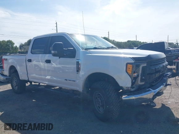 2017 Ford F-250 Lariat with VIN 1FT7W2BT2HED84443, listed as a IAAI auction lot 41647802 with 204,334 mi miles and . Bid and sale history available at DreamBid. Image 13.