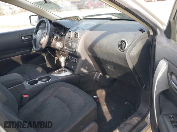 2015 Nissan Rogue S with VIN JN8AS5MV4FW765868, listed as a IAAI auction lot 40875498 with 151,553 mi miles and . Bid and sale history available at DreamBid. Image 5.