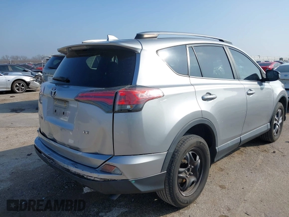 2017 Toyota RAV4 LE z VIN 2T3ZFREV5HW370737, wystawiony jako IAAI lot #41511531 z przebiegiem 109 508 mil mil oraz . Historia ofert i sprzedaży dostępna na DreamBid. Obrazek 6.