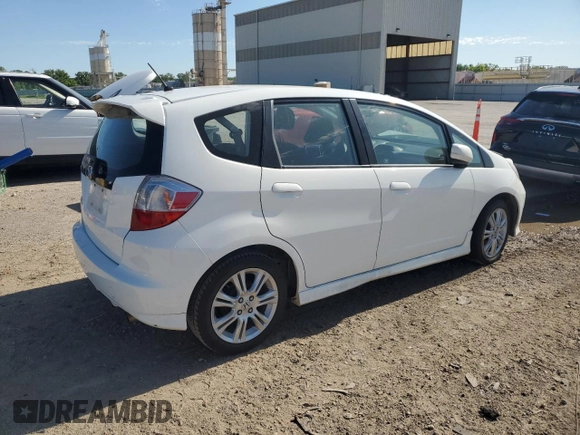 2009 Honda Fit Sport with VIN JHMGE88409S070913, listed as a Copart auction lot 58187375 with 220,913 mi miles and Salvage title. Bid and sale history available at DreamBid. Image 3.