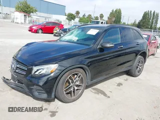 2019 Mercedes-Benz GLC 300 с VIN WDC0G4KB8KV193158, выставлен на аукционе IAAI как лот 42467565 с пробегом 45 798 миль миль и . История ставок и продаж доступна на DreamBid. Изображение 2.