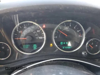 2016 Jeep Wrangler Unlimited Sport with VIN 1C4BJWDG1GL146772, listed as a Copart auction lot 49782385 with 87,286 mi miles and Salvage Title. Bid and sale history available at DreamBid. Image 9.