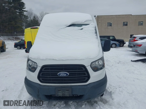 2016 Ford Transit Cargo z VIN 1FTYR2CM2GKA98918, wystawiony jako IAAI lot #41456987 z przebiegiem 51 290 mil mil oraz . Historia ofert i sprzedaży dostępna na DreamBid. Obrazek 12.