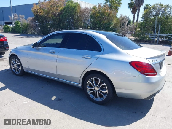 2016 Mercedes-Benz C 300 Luxury with VIN 55SWF4KB5GU134155, listed as a IAAI auction lot 42324895 with 77,755 mi miles and . Bid and sale history available at DreamBid. Image 3.