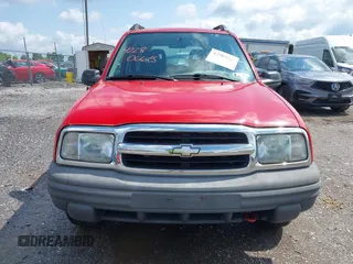 2003 Chevrolet Tracker z VIN 2CNBJ13C636944393, wystawiony jako IAAI lot #42280665 z przebiegiem 80 918 mil mil oraz . Historia ofert i sprzedaży dostępna na DreamBid. Obrazek 6.