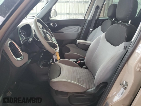 2014 FIAT 500L Easy with VIN ZFBCFABH4EZ021136, listed as a Copart auction lot 84444714 with 88,461 mi miles and Salvage Title. Bid and sale history available at carsss.com. Image 7.