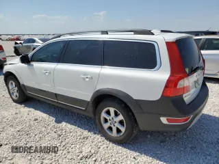 2013 Volvo XC70 3.2L with VIN YV4952BZ8D1162083, listed as a Copart auction lot 67763784 with 195,377 mi miles and Salvage Title. Bid and sale history available at DreamBid. Image 2.