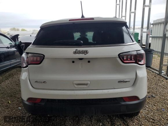 2023 Jeep Compass Latitude with VIN 3C4NJDBN7PT553339, listed as a Copart auction lot 51477725 with 42,539 mi miles and Salvage Title. Bid and sale history available at DreamBid. Image 6.
