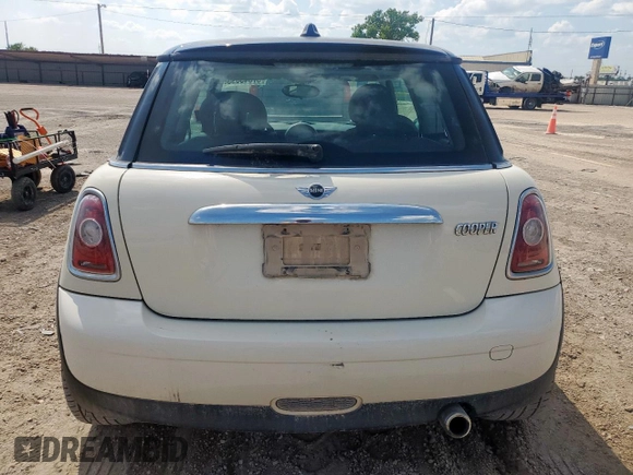 2010 MINI Hardtop with VIN WMWMF3C50ATZ61512, listed as a Copart auction lot 57819095 with 150,848 mi miles and Clean title. Bid and sale history available at DreamBid. Image 6.