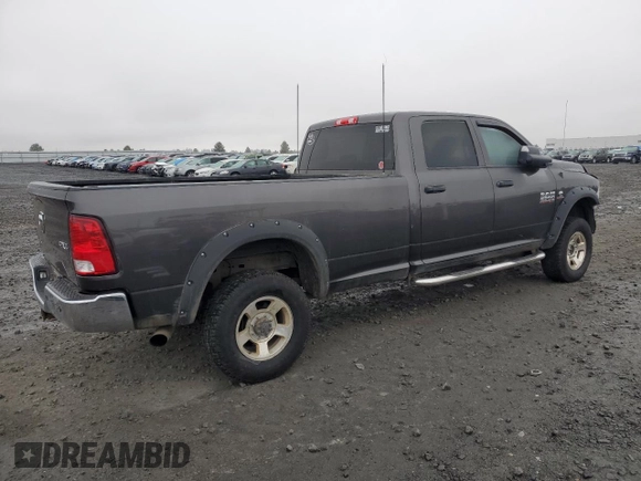 2017 Ram 2500 Tradesman z VIN 3C6UR5HL2HG683630, wystawiony jako Copart lot #83050924 z przebiegiem 172 593 mil mil oraz Szkoda całkowita • Salvage title. Historia ofert i sprzedaży dostępna na DreamBid. Obrazek 3.