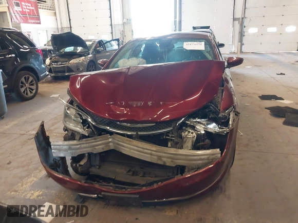 2015 Chrysler 200 Limited z VIN 1C3CCCAB0FN715768, wystawiony jako IAAI lot #42174378 z przebiegiem 130 676 mil mil oraz . Historia ofert i sprzedaży dostępna na DreamBid. Obrazek 11.
