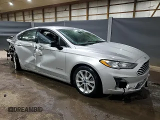 2019 Ford Fusion SE with VIN 3FA6P0LU7KR226789, listed as a Copart auction lot 48867755 with 200,260 mi miles and Clean Title. Bid and sale history available at DreamBid. Image 4.