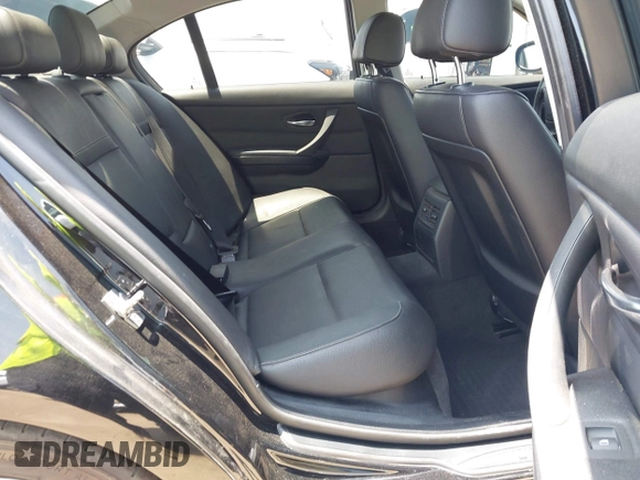 2011 BMW 3 Series 328i with VIN WBAPH5C50BF093756, listed as a IAAI auction lot 42552472 with 178,916 mi miles and . Bid and sale history available at DreamBid. Image 8.