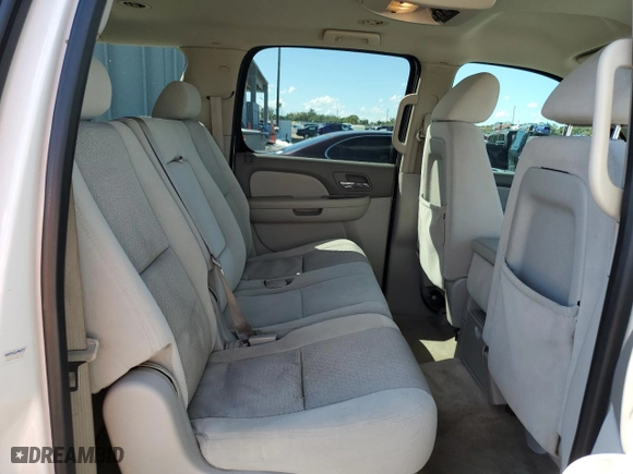 2009 Chevrolet Suburban LS with VIN 1GNFC16089R191553, listed as a Copart auction lot 46840045 with 144,334 mi miles and Salvage Title. Bid and sale history available at carsss.com. Image 11.