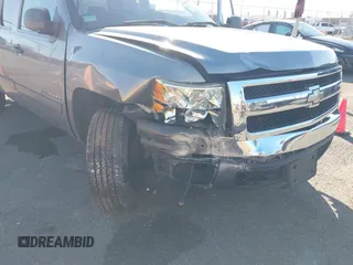 2007 Chevrolet Silverado 1500 LTZ with VIN 2GCEC19J171724891, listed as a IAAI auction lot 41820327 with 184,490 mi miles. Bid and sale history available at carsss.com. Image 6.
