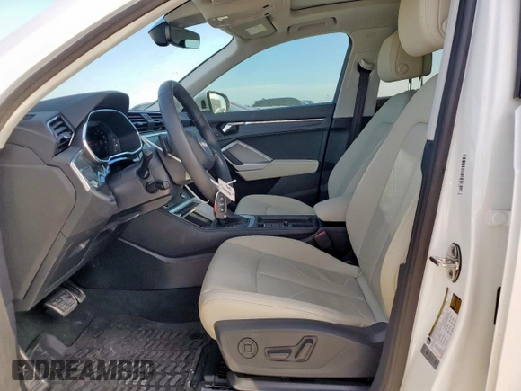 2023 Audi Q3 S line Premium Plus с VIN WA1EECF31P1089117, выставлен на аукционе Copart как лот 57165065 с пробегом 12 589 миль миль и Списание • Salvage title. История ставок и продаж доступна на DreamBid. Изображение 7.