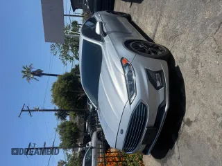 2019 Ford Fusion SE z VIN 3FA6P0HD0KR201807, wystawiony jako Copart lot #58443565 z przebiegiem 30 077 mil mil oraz Szkody całkowita. Historia ofert i sprzedaży dostępna na DreamBid. Obrazek 2.