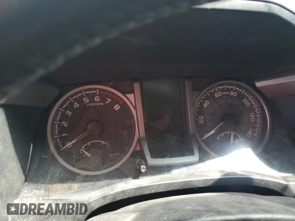 2023 Toyota Tacoma SR5 z VIN 3TYAZ5CN7PT042367, wystawiony jako Copart lot #60100495 z przebiegiem Nie podano mil oraz Nie do naprawy • Non repairable. Historia ofert i sprzedaży dostępna na DreamBid. Obrazek 9.