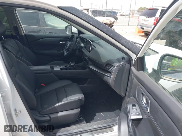 2024 Nissan Rogue SV z VIN JN8BT3BA6RW360105, wystawiony jako IAAI lot #41905419 z przebiegiem 7 103 mil mil oraz . Historia ofert i sprzedaży dostępna na DreamBid. Obrazek 5.