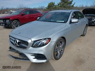2018 Mercedes-Benz E-Class E 300 with VIN WDDZF4KB2JA454750, listed as a IAAI auction lot 41775210 with 83,121 mi miles. Bid and sale history available at carsss.com. Image 19.