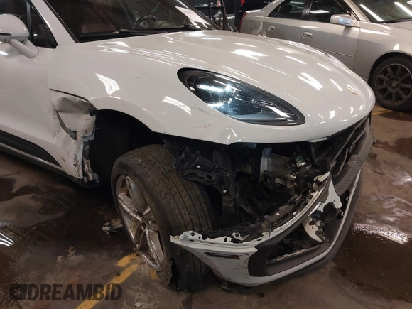 2022 Porsche Macan with VIN WP1AA2A54NLB03594, listed as a IAAI auction lot 41696623 with 43,779 mi miles and . Bid and sale history available at DreamBid. Image 6.