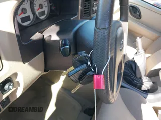 2005 Ford Escape XLS Value с VIN 1FMYU92Z75KA80475, выставлен на аукционе IAAI как лот 42632412 с пробегом 105 668 миль миль и . История ставок и продаж доступна на DreamBid. Изображение 11.