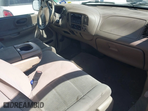 2003 Ford F-150 XL with VIN 1FTRX17W33NB65471, listed as a IAAI auction lot 41627618 with 1 mi miles. Bid and sale history available at carsss.com. Image 5.